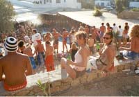 Party auf Super Paradise Beach Mykonos