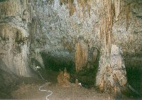 Tropfsteinhöhle in Perama