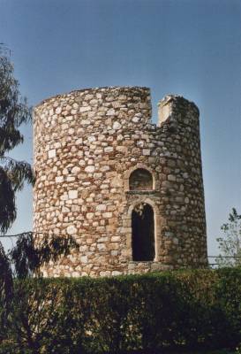 Der alte Turm auf dem  Campingplatz