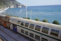 Zug im Bahnhof von Corniglia