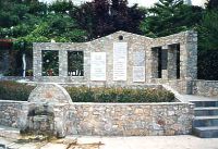 Denkmal zur Erinnerung an d. Zerstörung  Kandanos im 2. WK