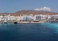 Hafen von Tinos