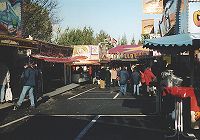 Jahrmarkt 2002: einige Buden