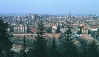 März 1983: Blick über die Altstadt von Bologna
