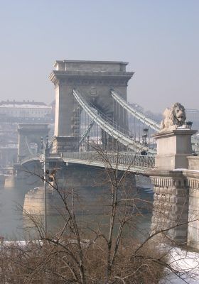 Kettenbrücke im Winter