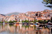 Kastoria in der Maisonne