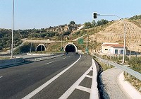 Umgehungsstrasse mit Tunnel