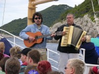 Kroatische Folklore auf hoher See