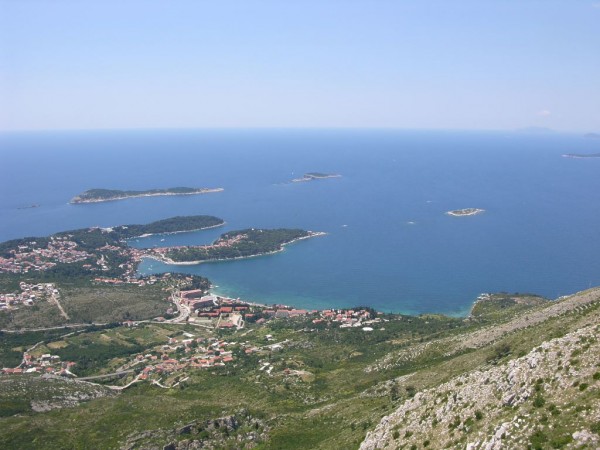 Blick auf Cavtat vom Hang des Snijeznica