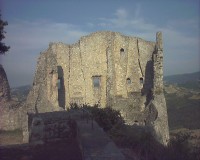 Mittelalterliche Ruine "Canossa"