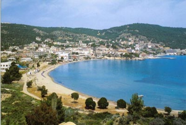 Strand von Agia Marina