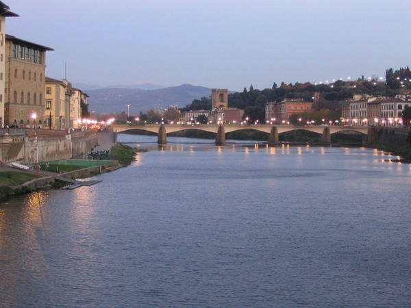 Arnoblick vom Ponte Vecchio