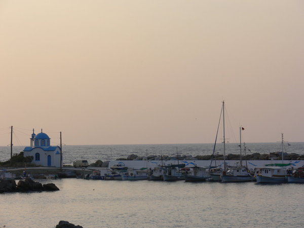 Blick auf den Hafen Gialiskari