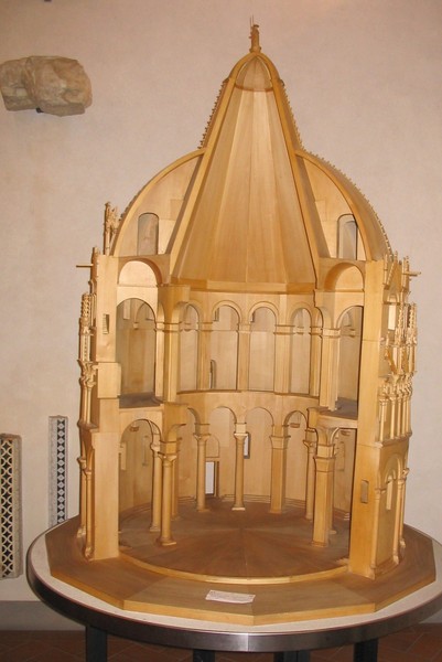 Modell des Baptisteriums