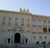 Zentraler Eingang vom Palast