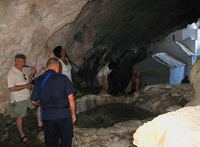 Im inneren der Höhle/Panagia Makrini