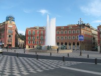 Place Masséna, Südseite