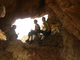 Lentas Löwe - Pause in der Höhle