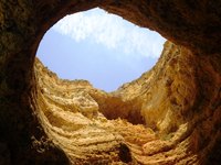 fazinierende Einblicke in den Felsenhöhlen