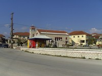 Dorfkirche mit Kiosk