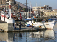 Im Fischerhafen von Myrina
