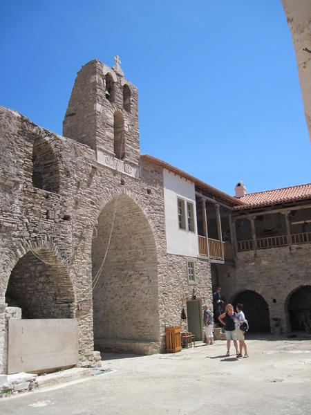 Kloster Moni Vronti mit Klosterladen