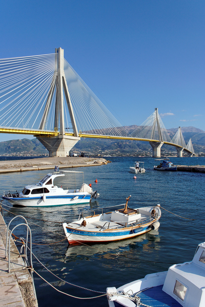 wunderschön: Harilaos-Trikoupis-Brücke