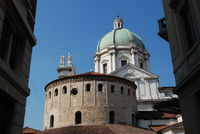 Basilika Santa Maria Maggiore, überragt vom barocken Dom, Bresc