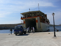 Nisos Kalymnos im Hafen von Arki
