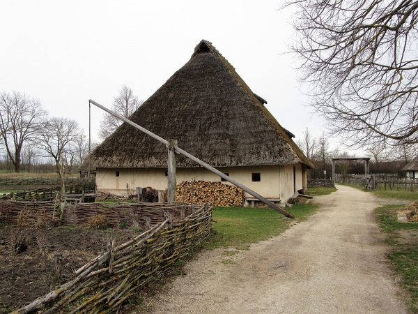 Bauernhaus aus Höfstetten (1367)