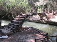 Brücke im Rhodini Park