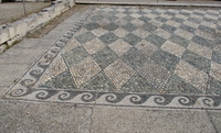 Mosaikboden mit schönen Mustern